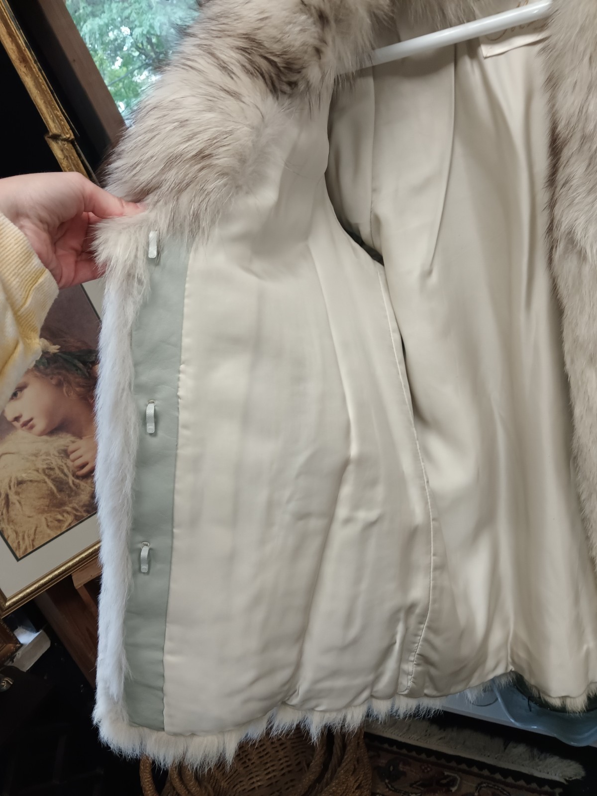 Beautiful!! Mouratidis Fox Fur Coat
