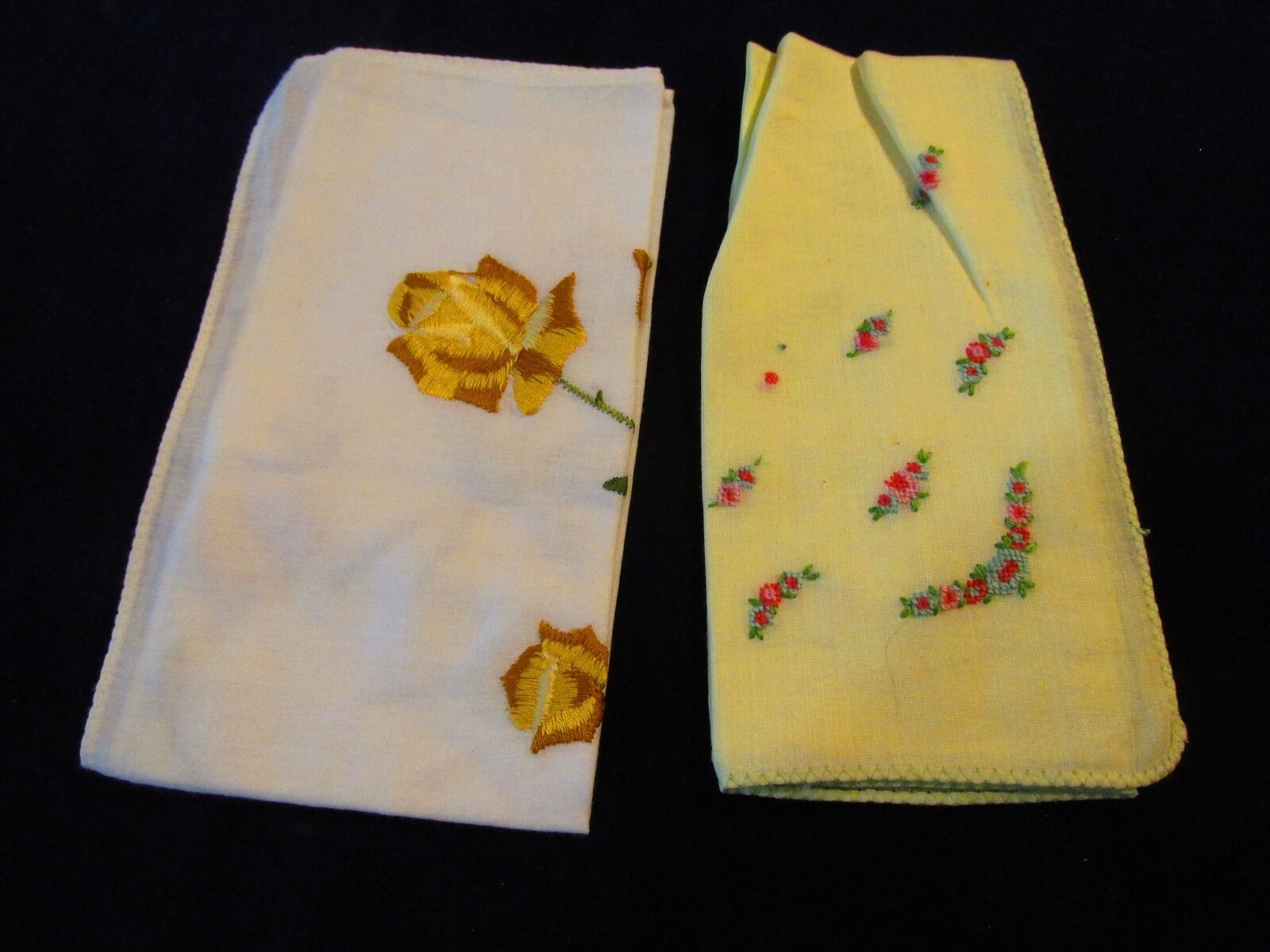Vintage Hanky 15pc LOT All with Embroidery Ua5