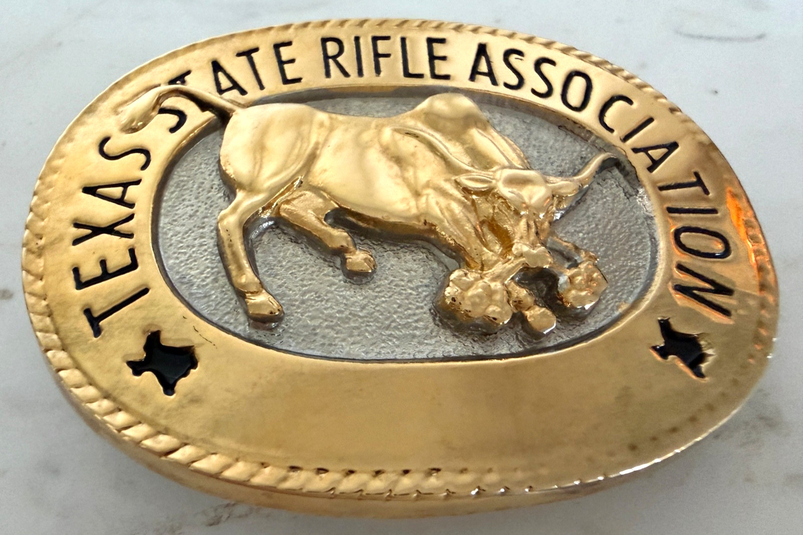 Texas State Rifle Association TSRA Belt Buckle 2000 USA Buckles By Jim Gold Tone