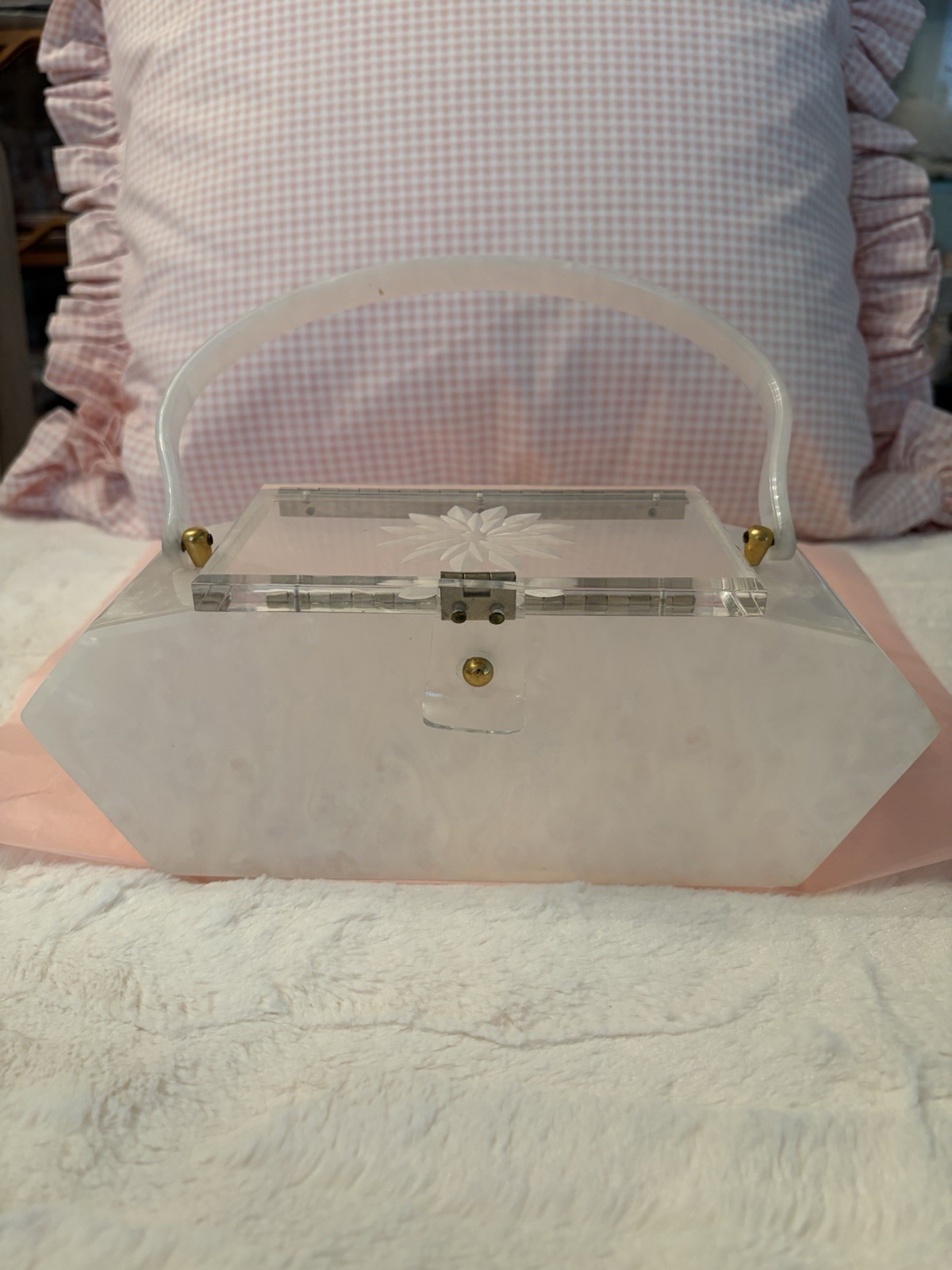 Vintage Women’s Lucite Purse Iridescent White Marbled Clear Handle 4”x9” EUC