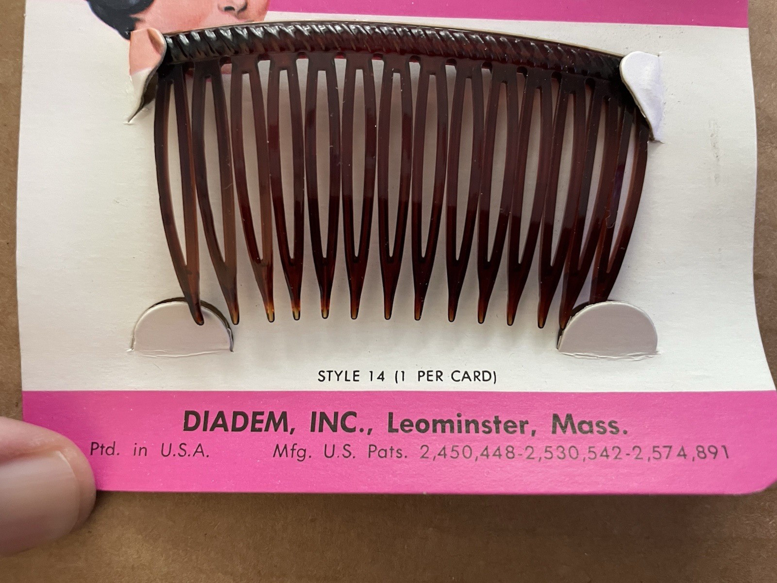 Vintage GRIP-TUTH COMBS 35¢ NOS sealed 2pcs Ladies Hair Rope Design Style 14