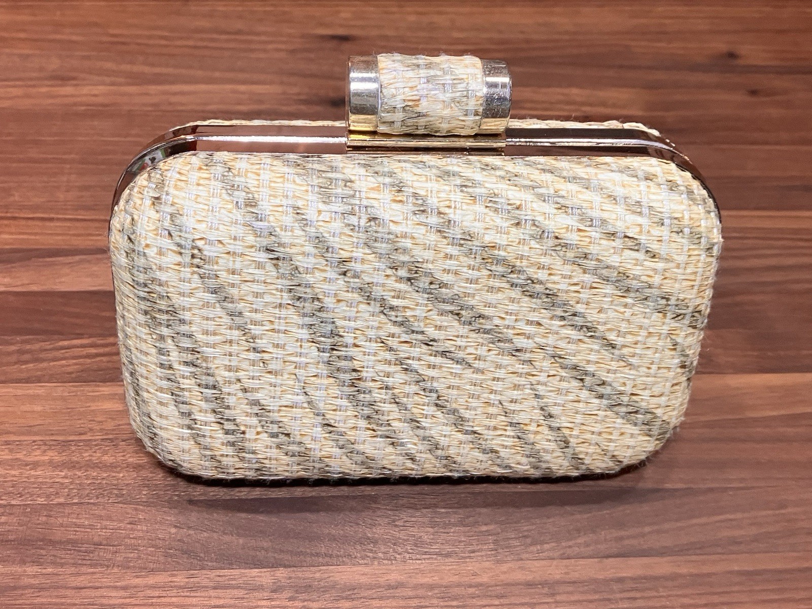 Vintage Miztique Woven Raffia Clutche With Safari Patter And Gold Tone Hardware
