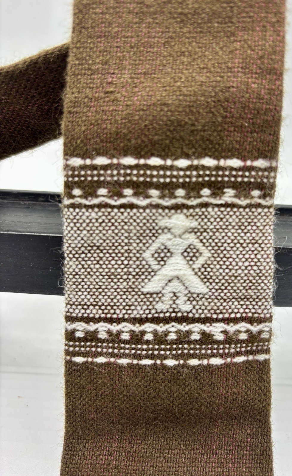 RARE VINTAGE NATIVE PERUVIAN HANDCRAFTED ALPACA WOOL NECKTIE 57 LONG x 3 WIDE