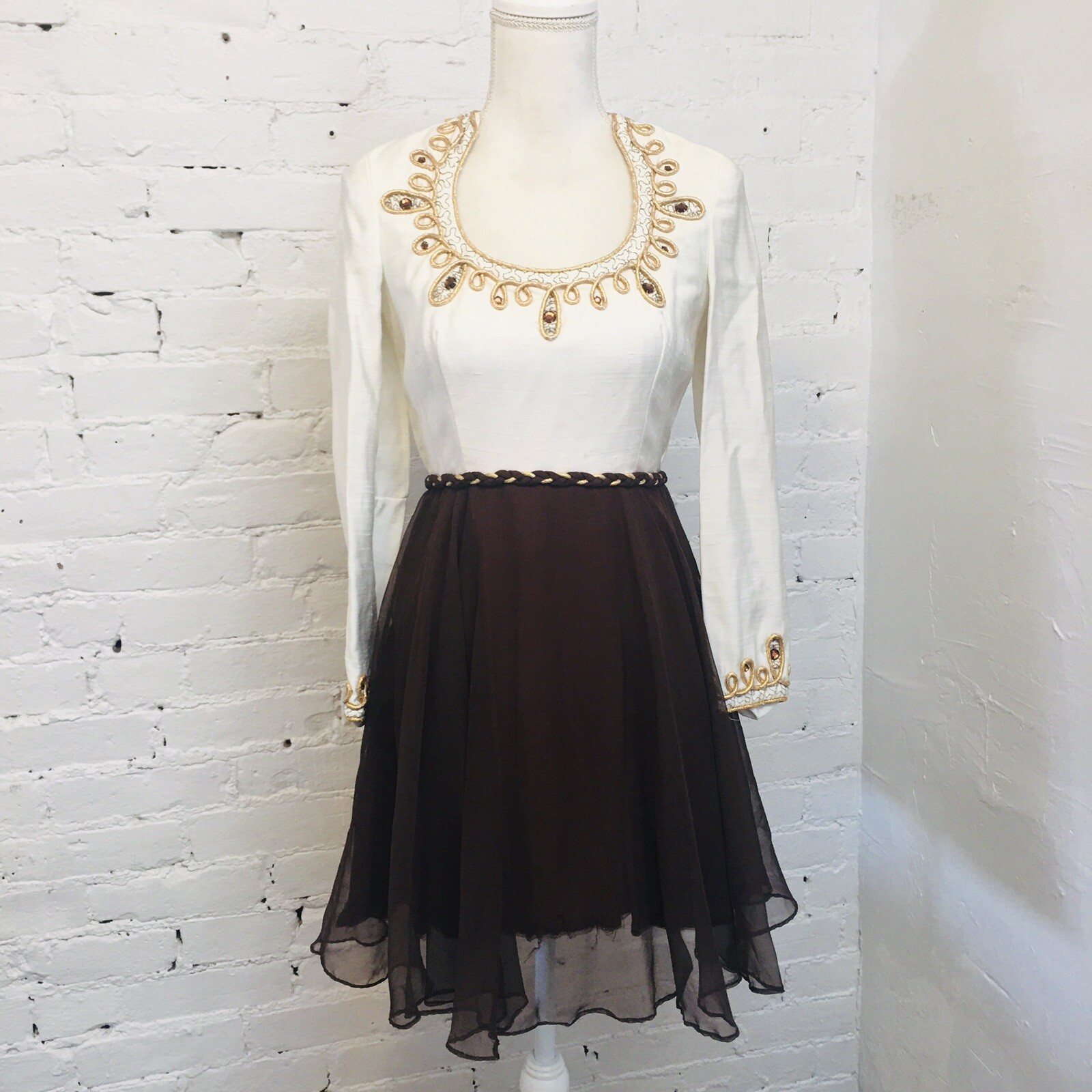 Vintage 70s Lee Jordan embroidered embellished skater dress size xs