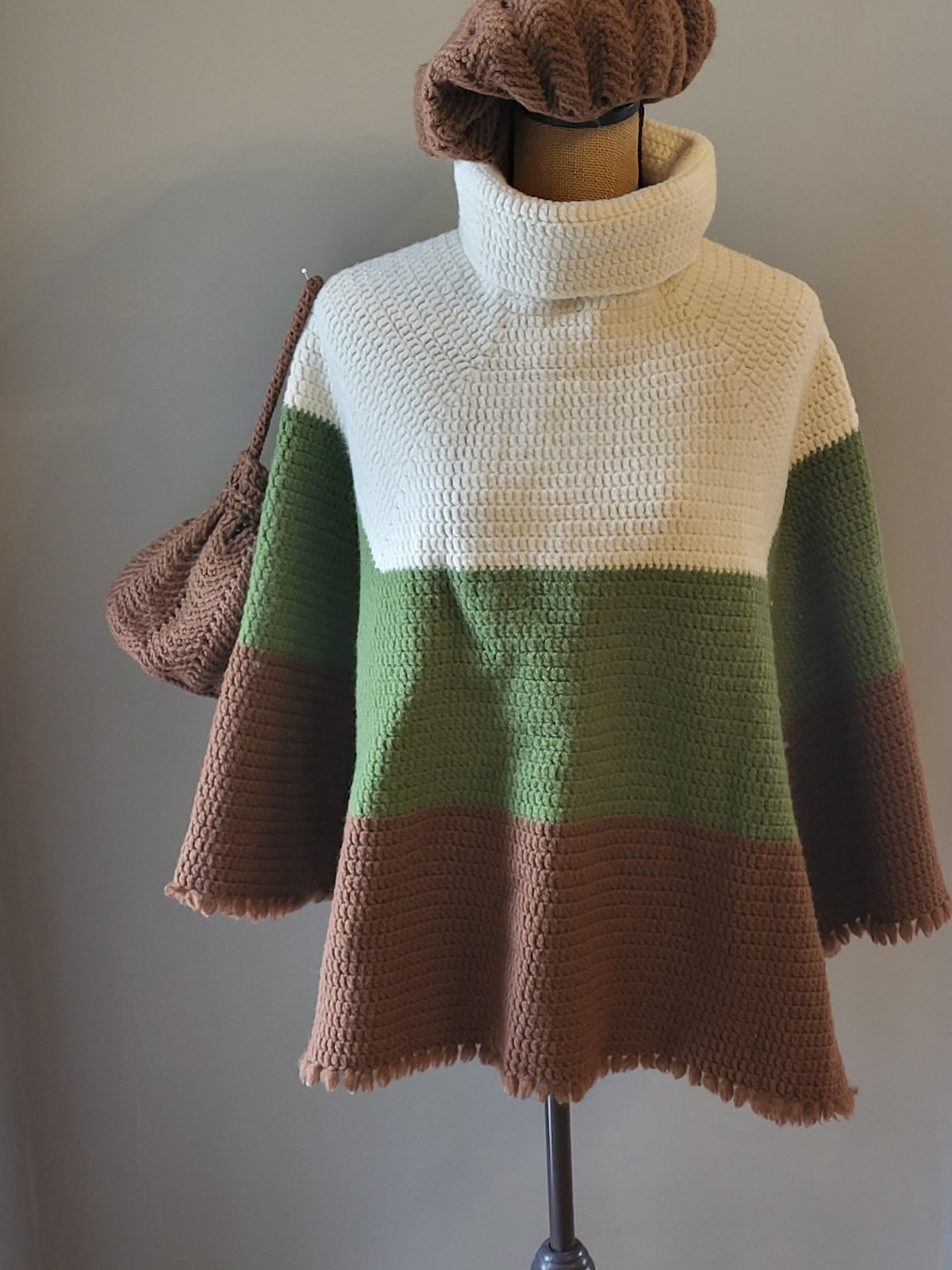 Handknit Wool 60s Poncho Top/Beret/purse Matching Set One Size