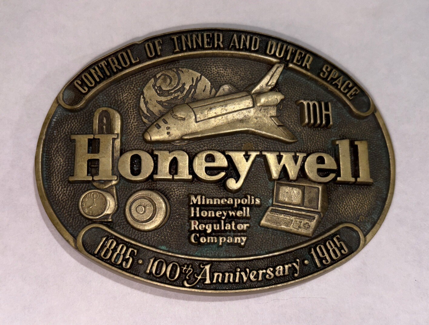 Honeywell Regulator Company 100th Anniversary Belt Buckle 1885-1985 S/N 949
