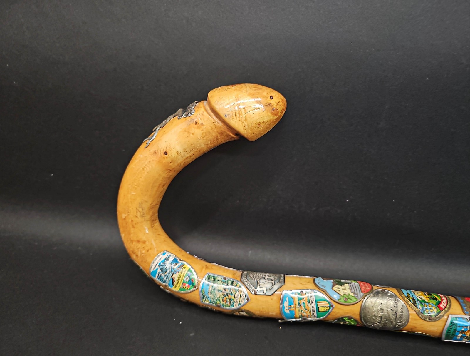 Vintage Unusual Walking Stick 44 x badge