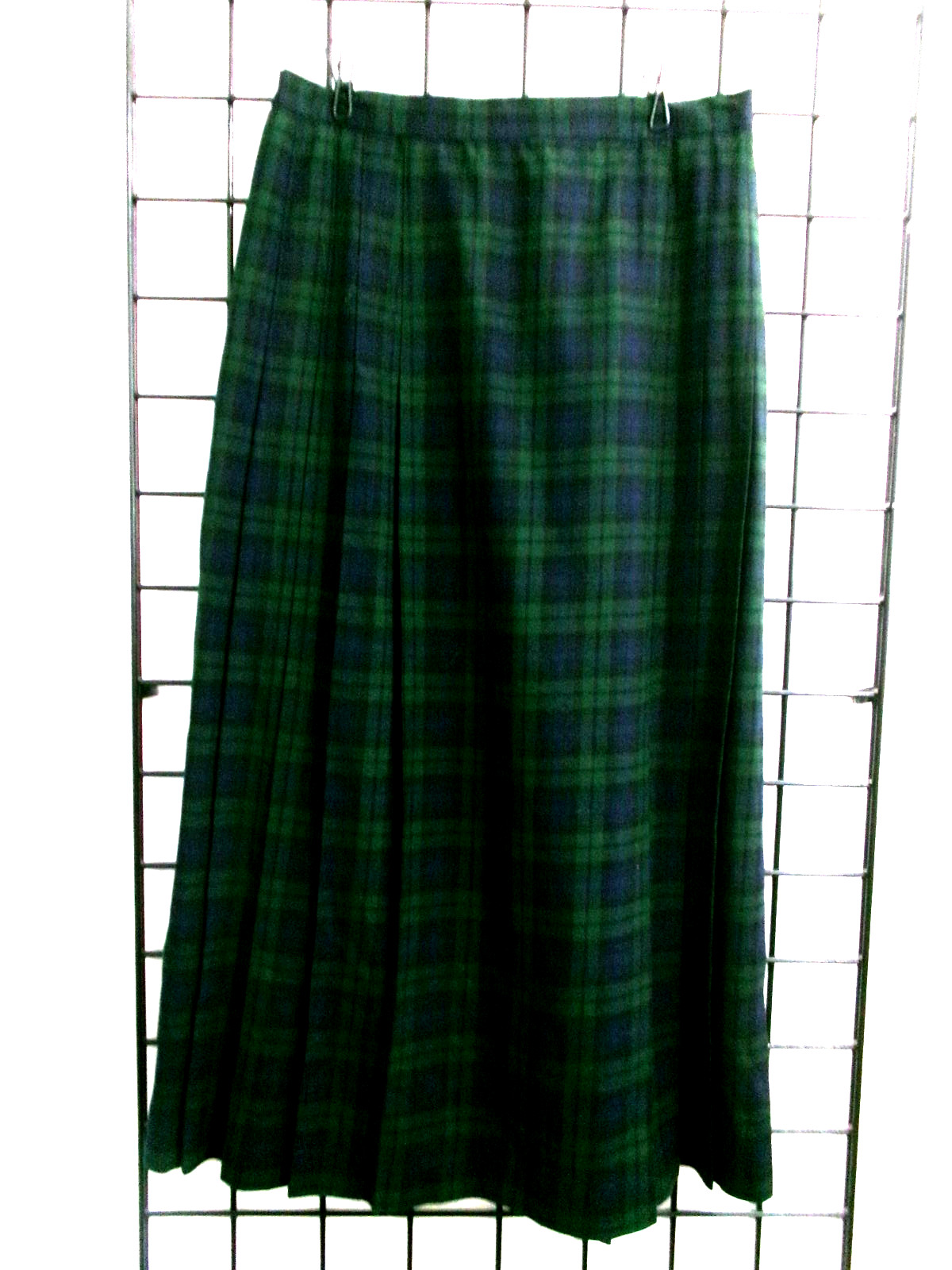 VINTAGE CORBIN 🌸 2 / 29″ WAIST==NAVY BLUE & GREEN PLAID WOOL PLEATED MAXI SKIRT