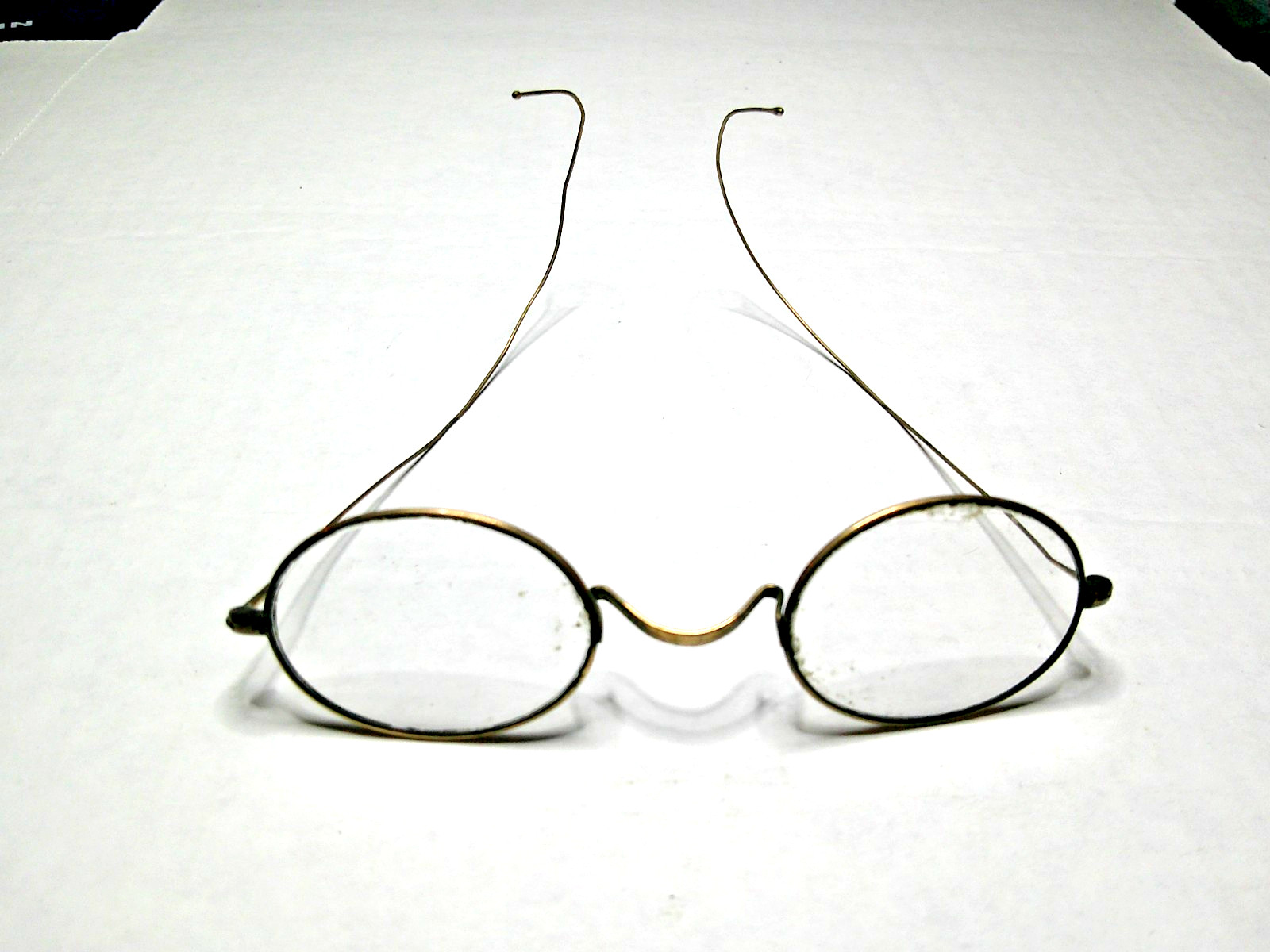 ANTIQUE GOCO WIRE RIMMED SPECTACLES GOLD FILLED FRAME OVAL EARLY 20TH CENTURY