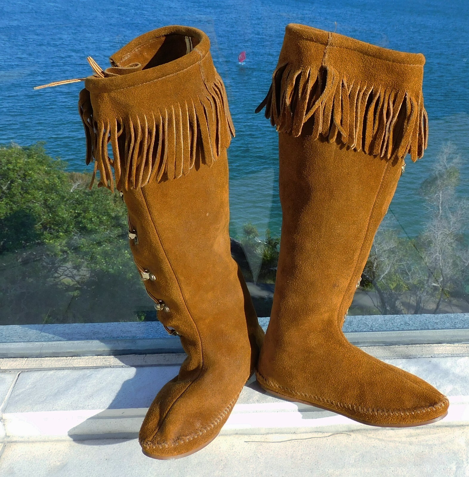 VINTAGE 1960-70s Fringe Suede Lace Up Minnetonka Moccasins Boots size 4