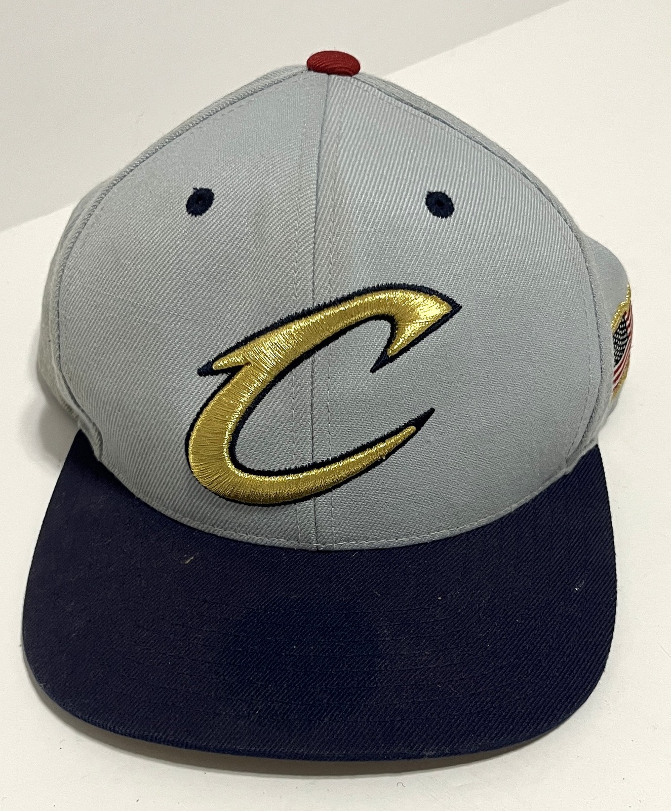 Vintage Mitchell & Ness Cleveland Cavaliers Snapback Hat Cap Grey Navy Gold NBA