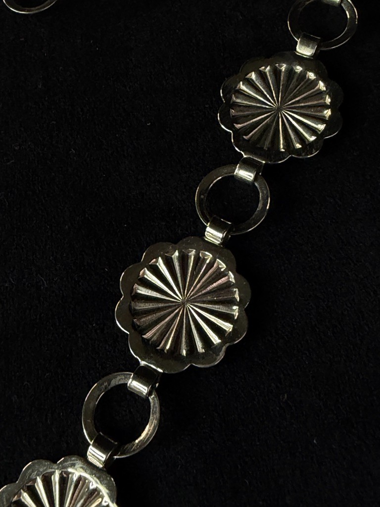 Vintage 1970s silver tone chain belt etched medallion floral metal boho rocker