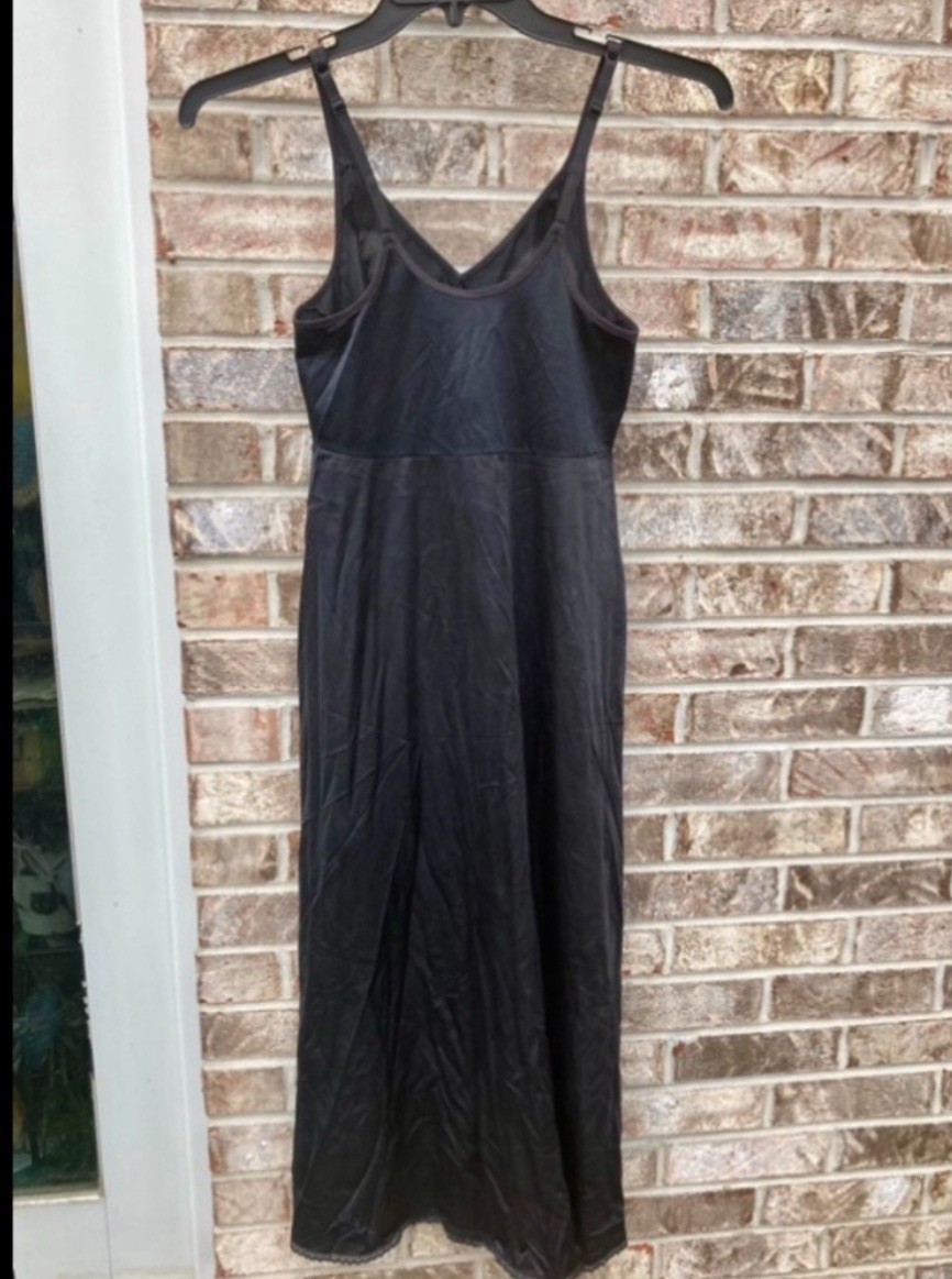 Vintage 90s Vanity Fair Black Nightgown/Slip Lounge House Night Dress