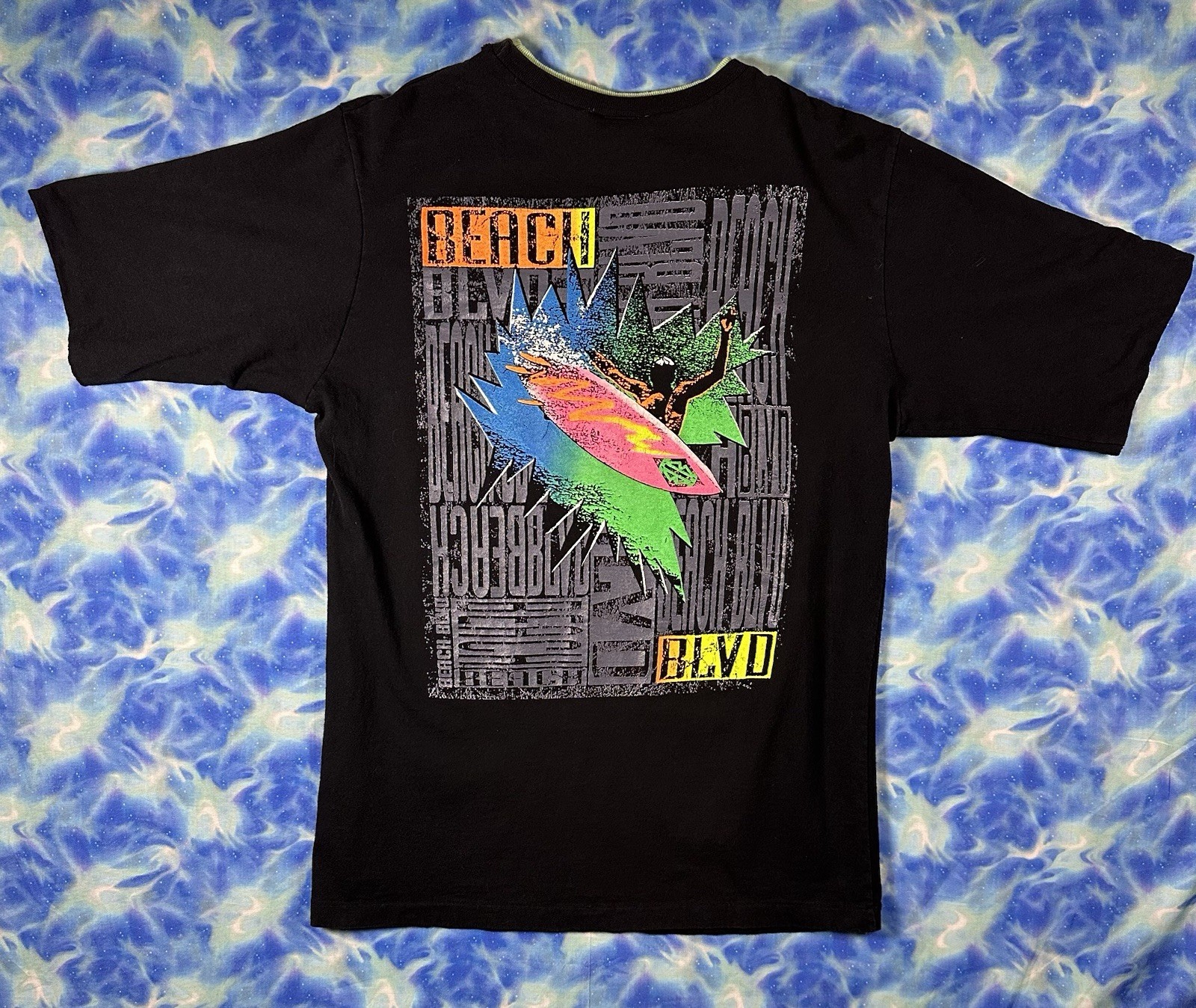 Vintage Surf Tshirt Beach BLVD Surf Club Single Stitch Size Large Surf Skate 90s