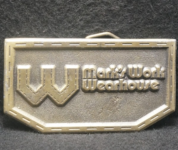 XG23164 VINTAGE 1970s ***MARK’S WORK WEARHOUSE*** ADVERTISEMENT MENS BELT BUCKLE