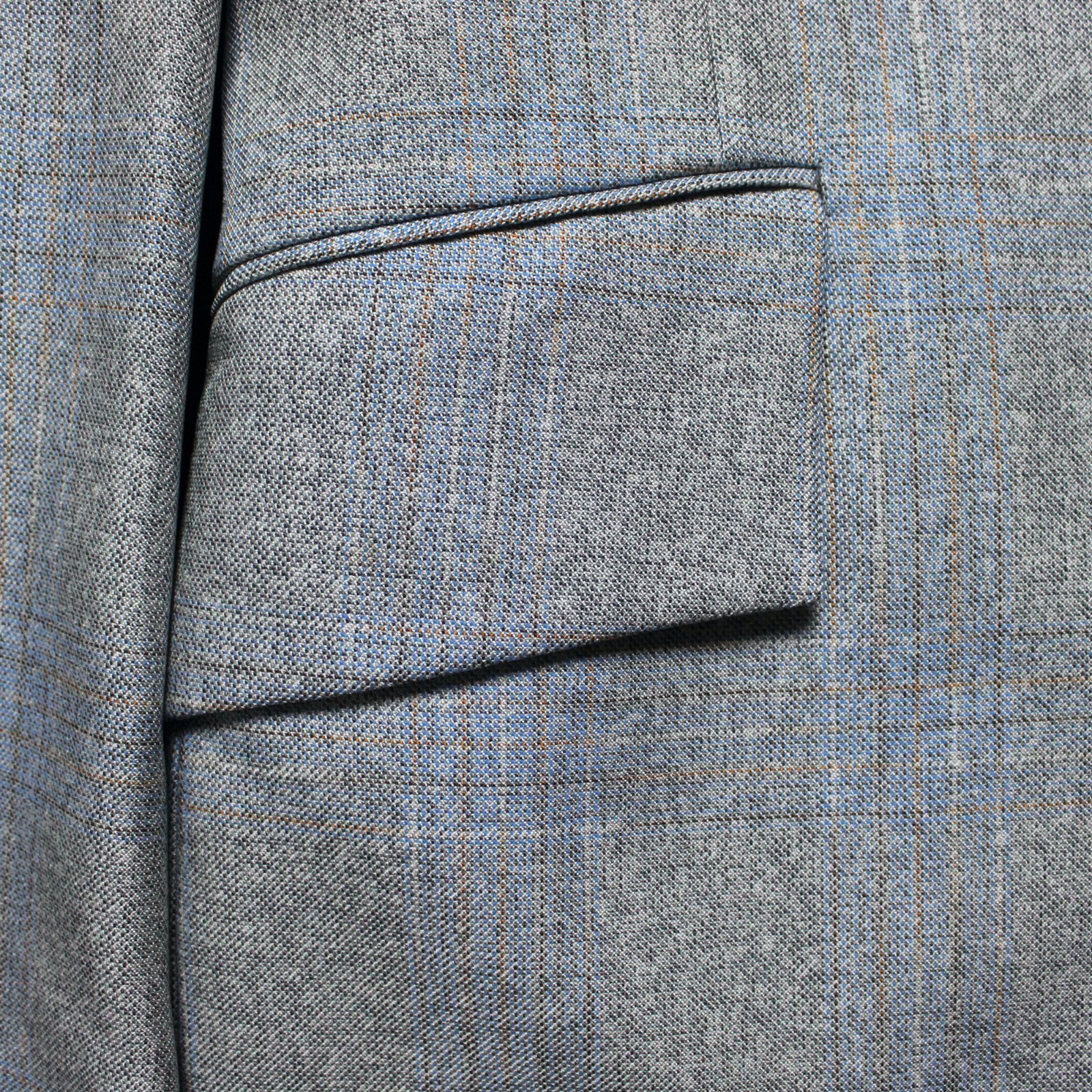 Near Mint Vintage 1970s Light Blue Plaid 3-Piece Suit w/ Vest from Greene’s 37L