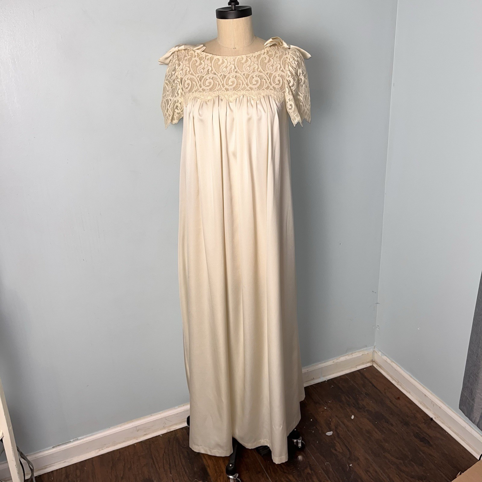 Vtg 60s White Mod Bridal Wedding Edwardian Lace Lily Of France Babydoll Gown