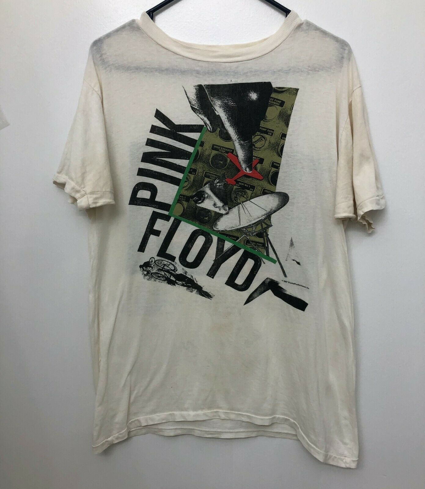 PINK FLOYD World Tour 1987 “A Momentary Lapse” Vintage T Shirt distress pre-own