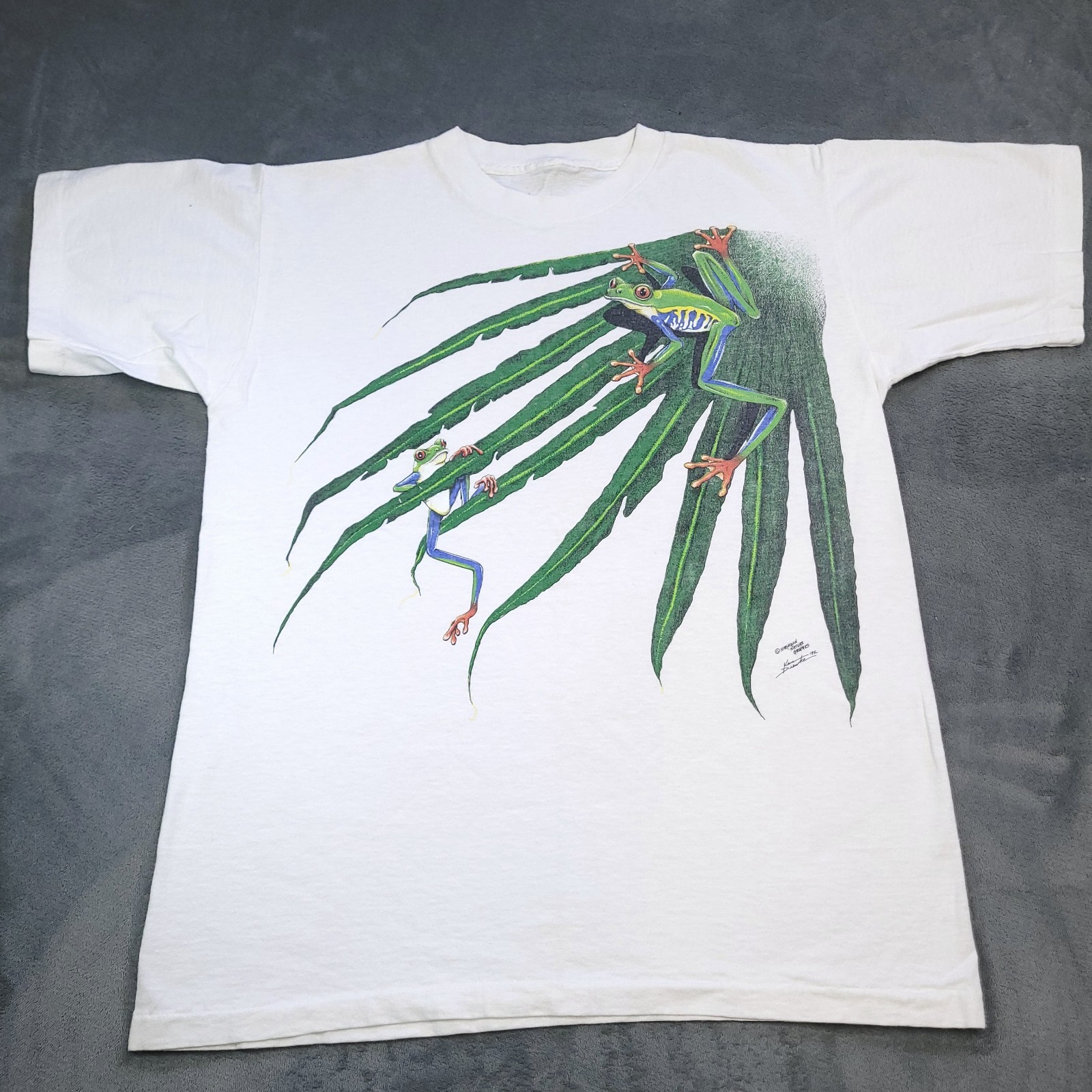Vtg 90s Graphic Tropical Frog Shirt Single Stitch Medium Nature Graphics 1992