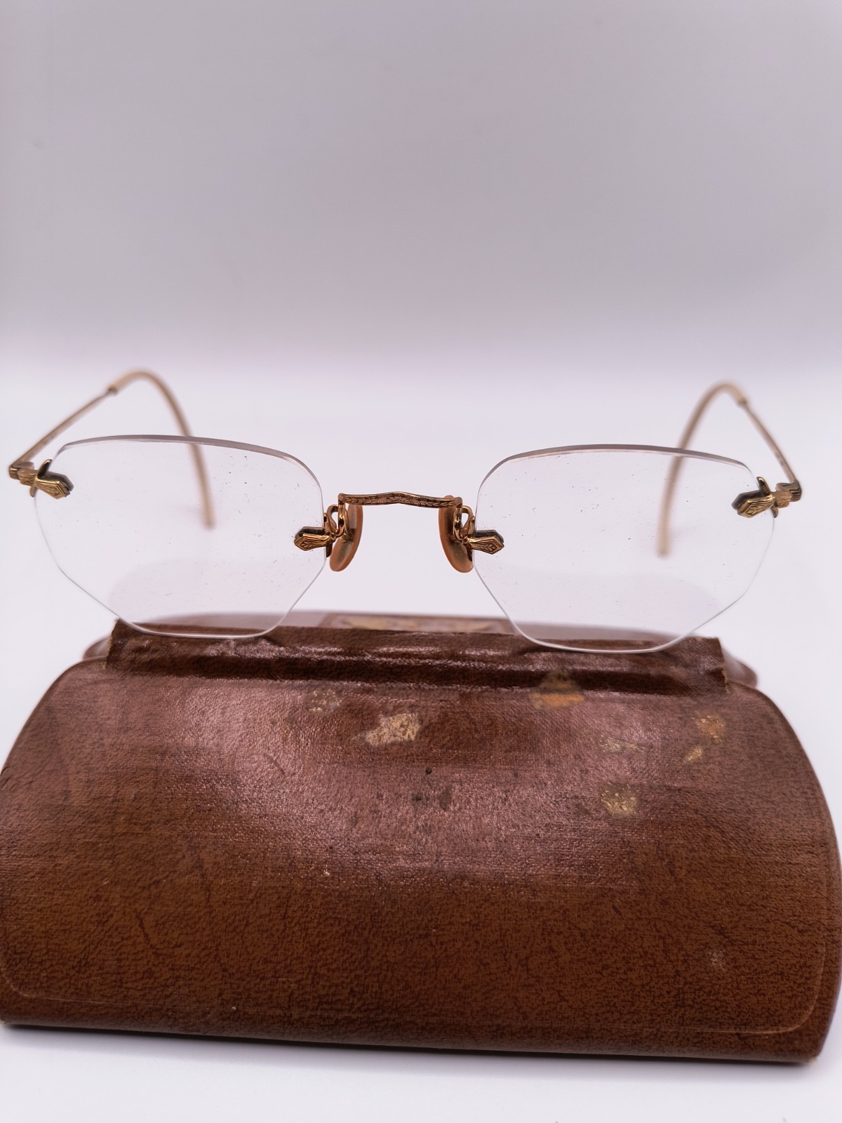 Vtg B&L Bausch & Lomb Eyeglasses 1/10 12K Gold Filled Rimless Hexagon w/Case