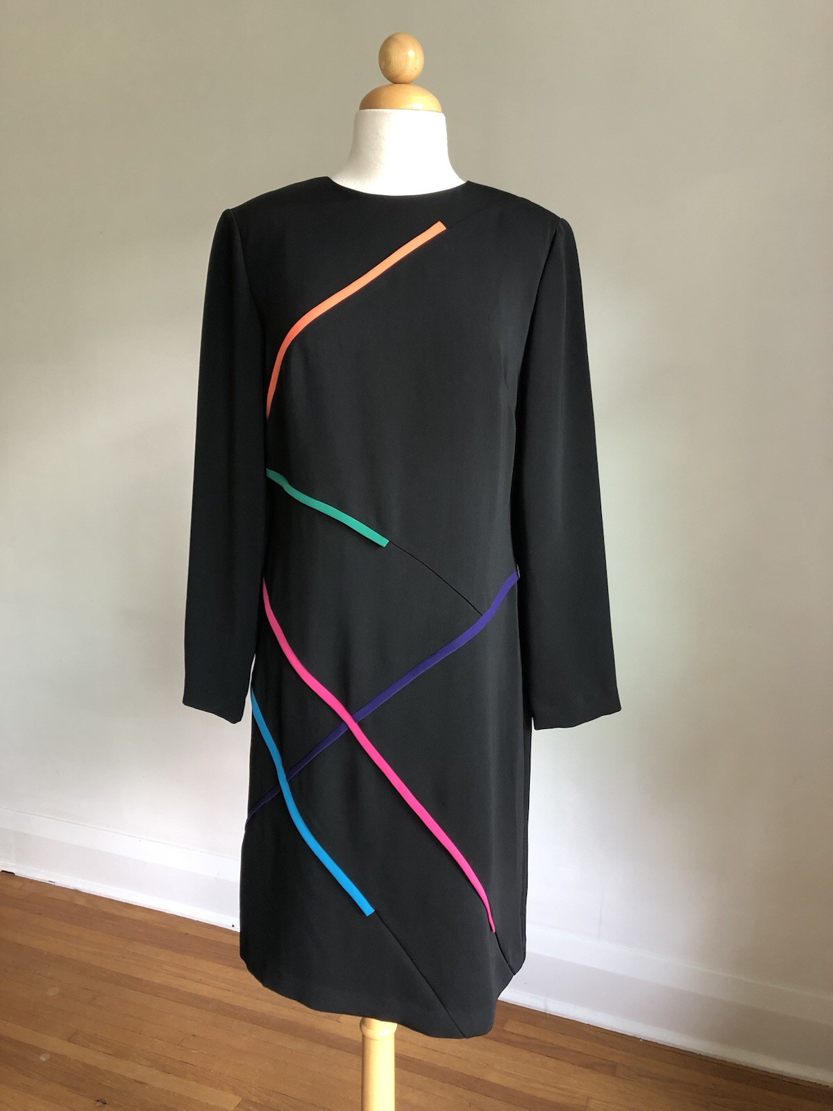 GORGEOUS VTG METROSTYLE Black Color Burst Shift Long Sleeve Knee-length Dress 6