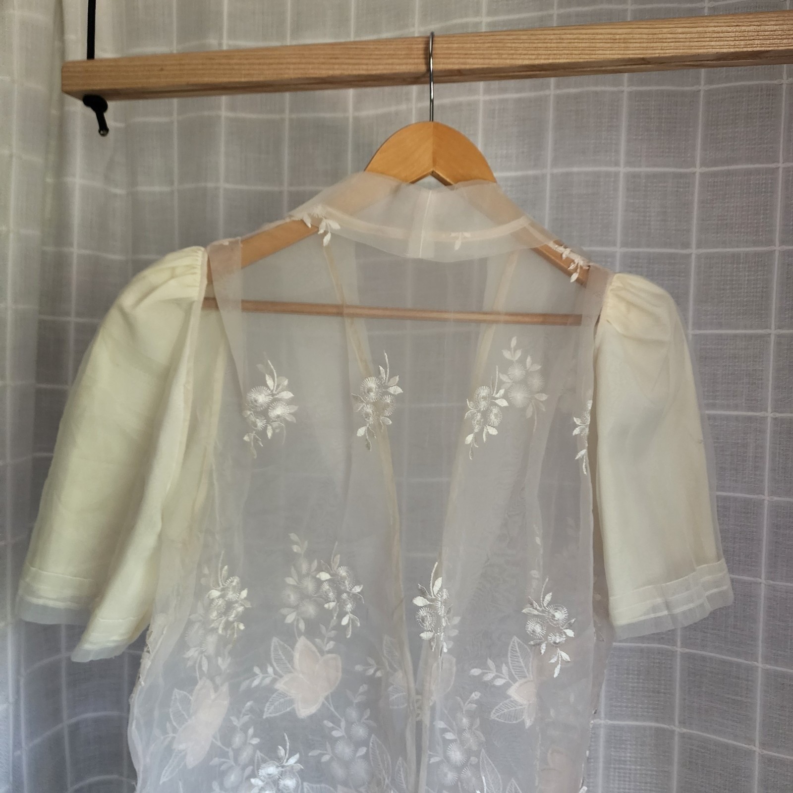 Vintage Sheer Floral Embroidered Blouse Ivory Puff Sleeve Mesh Overlay Women’s M