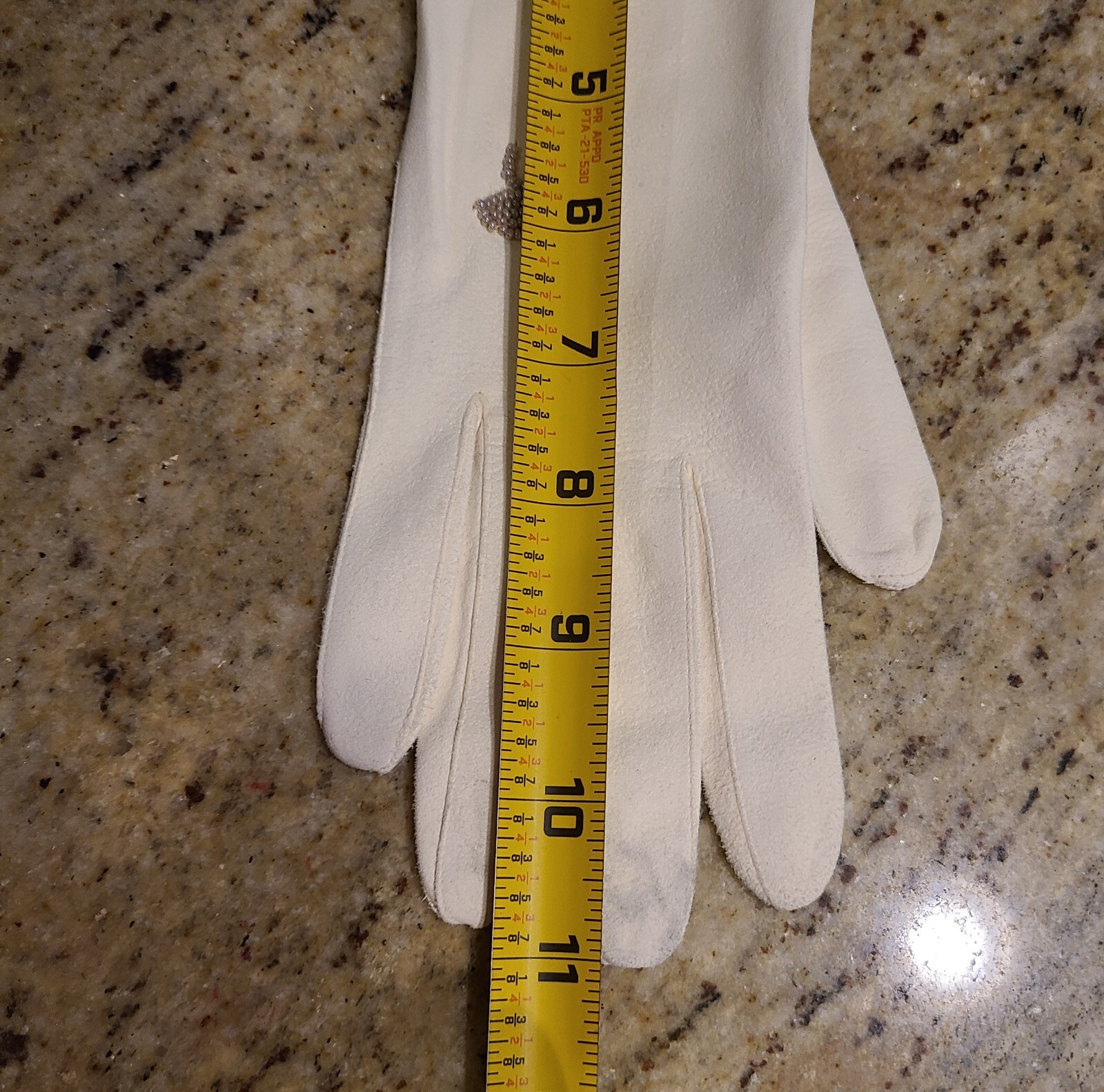 Vtg Womens Size L Off-White Thin Suede Formal 11″ Long Gloves Beaded Leaf