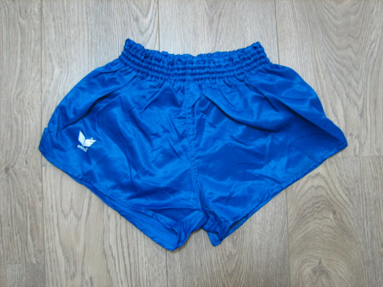 VINTAGE 80s-90s ERIMA SHORTS SIZE 4