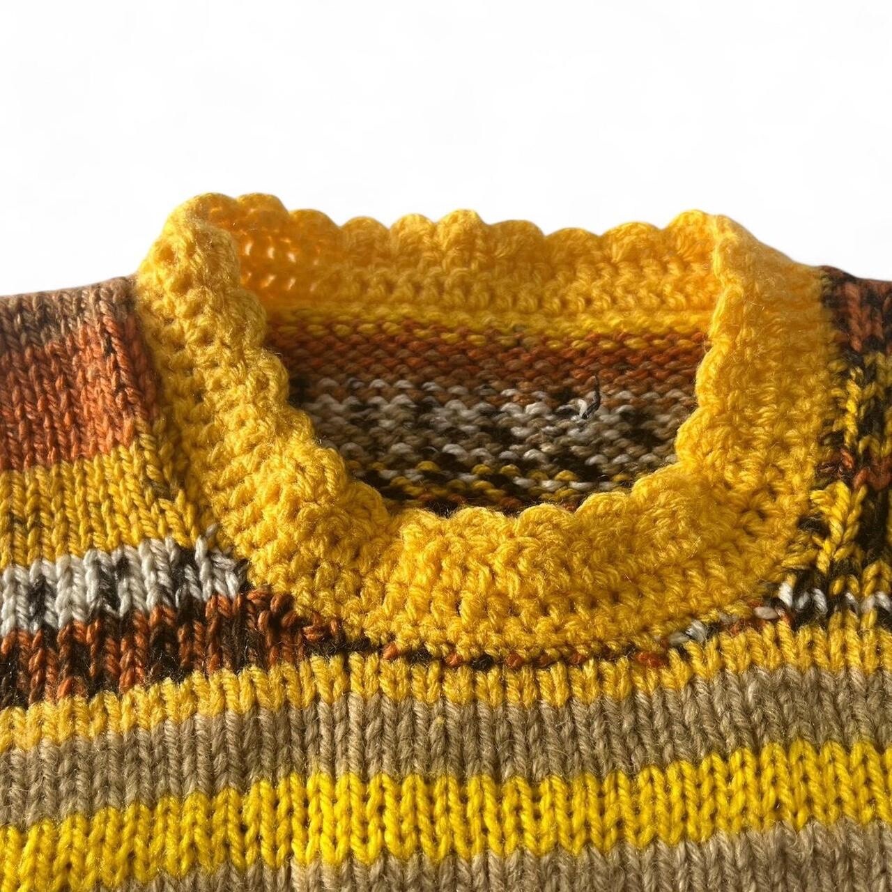 Vintage 70s/80s Hand-Knit Sweater Yellow Brown Gray White Black Scalloped Neck