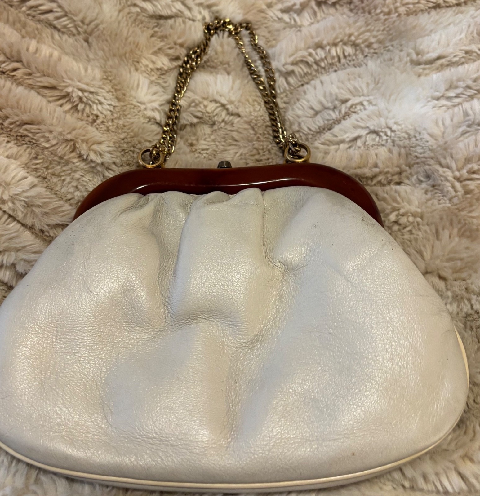 Vintage 1940s Beige Clutch Bag Bakelite Clasp Handle Gold Chain