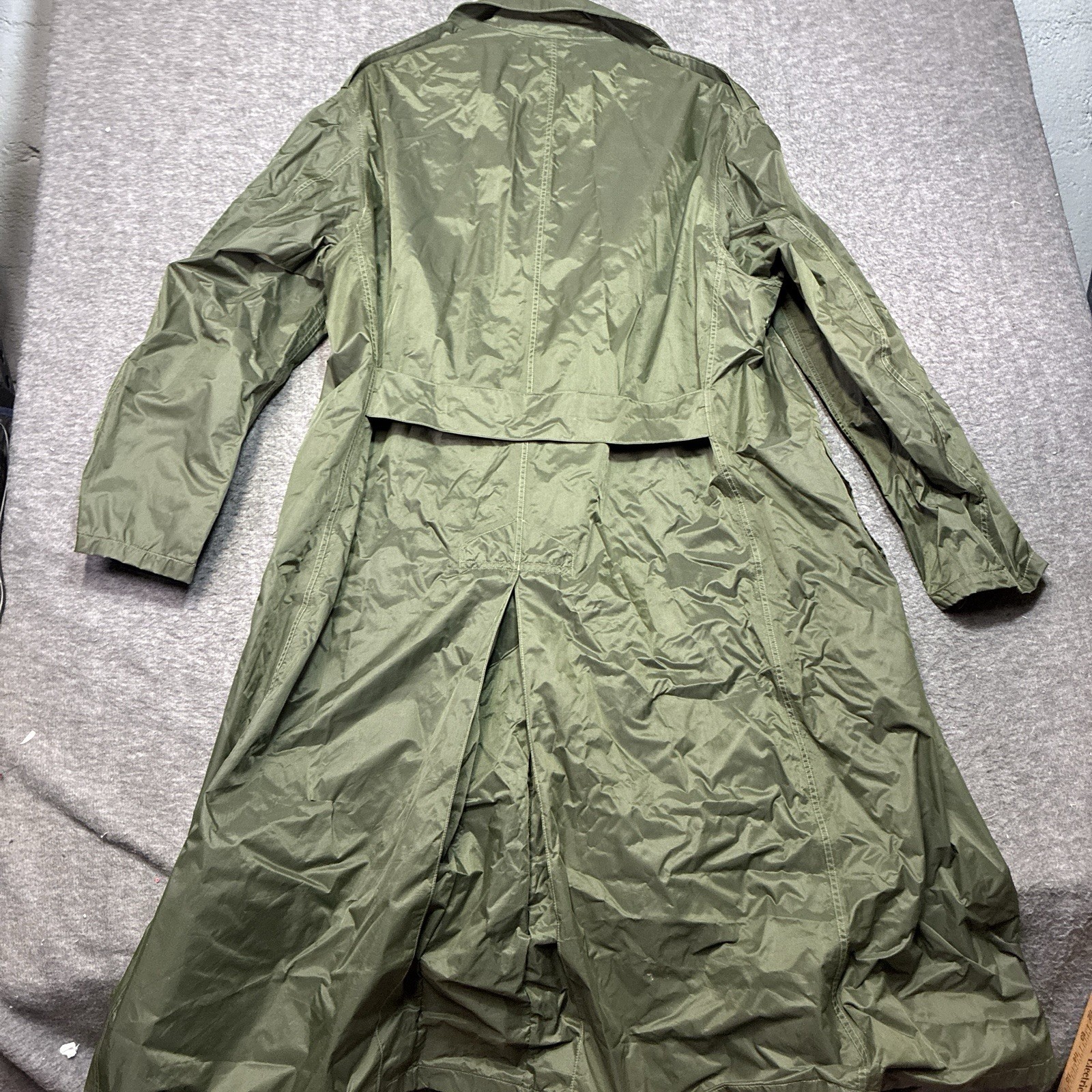 Vtg Military Rubber Coated Nylon Raincoat Trench Rain Jacket 42L Vietnam Era Grn