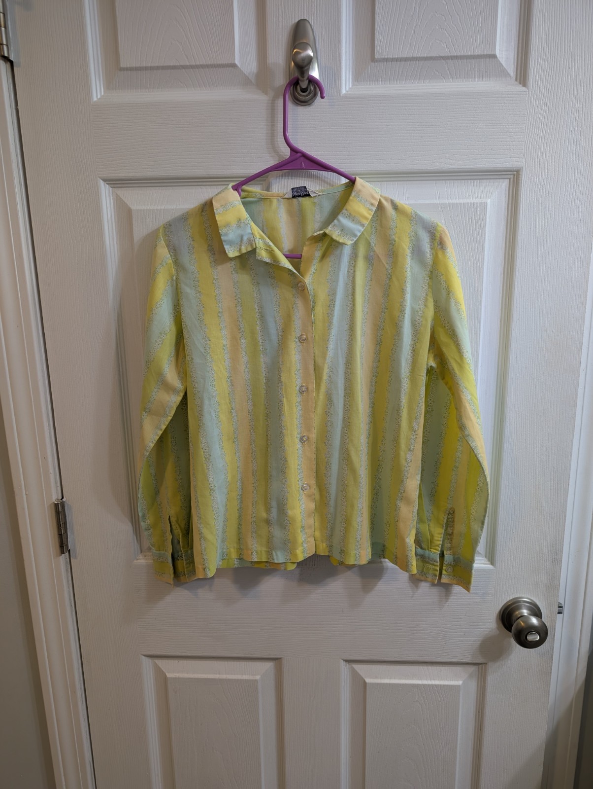 Vintage Ship n Shore Yellow Striped Blouse With Floral Accents – Size Small (32)