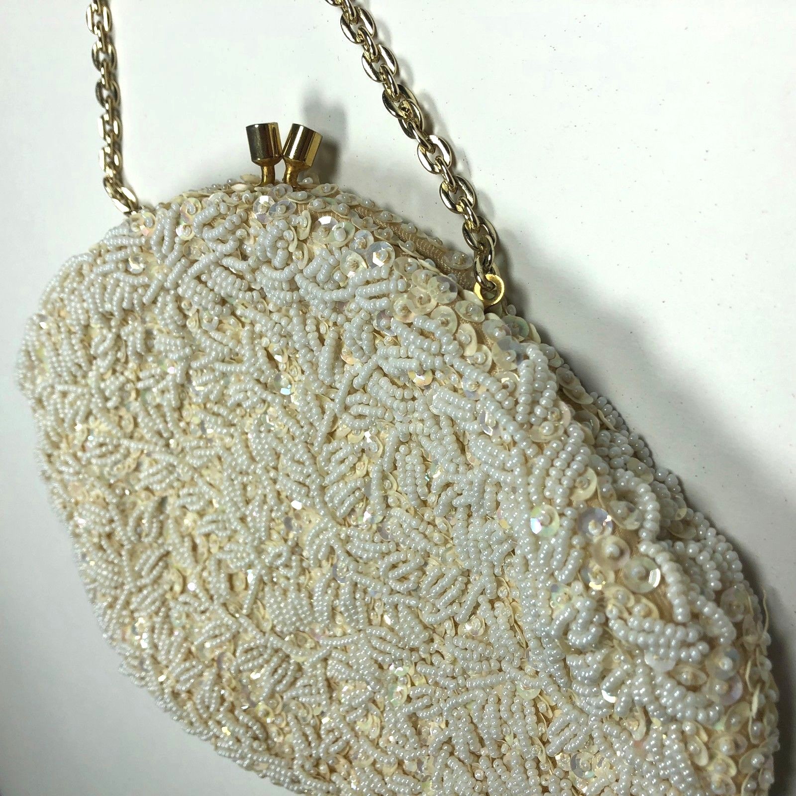 Vintage Richere Bag By Walborg Made in Hong Kong White Creme Beaded Chain Clutch