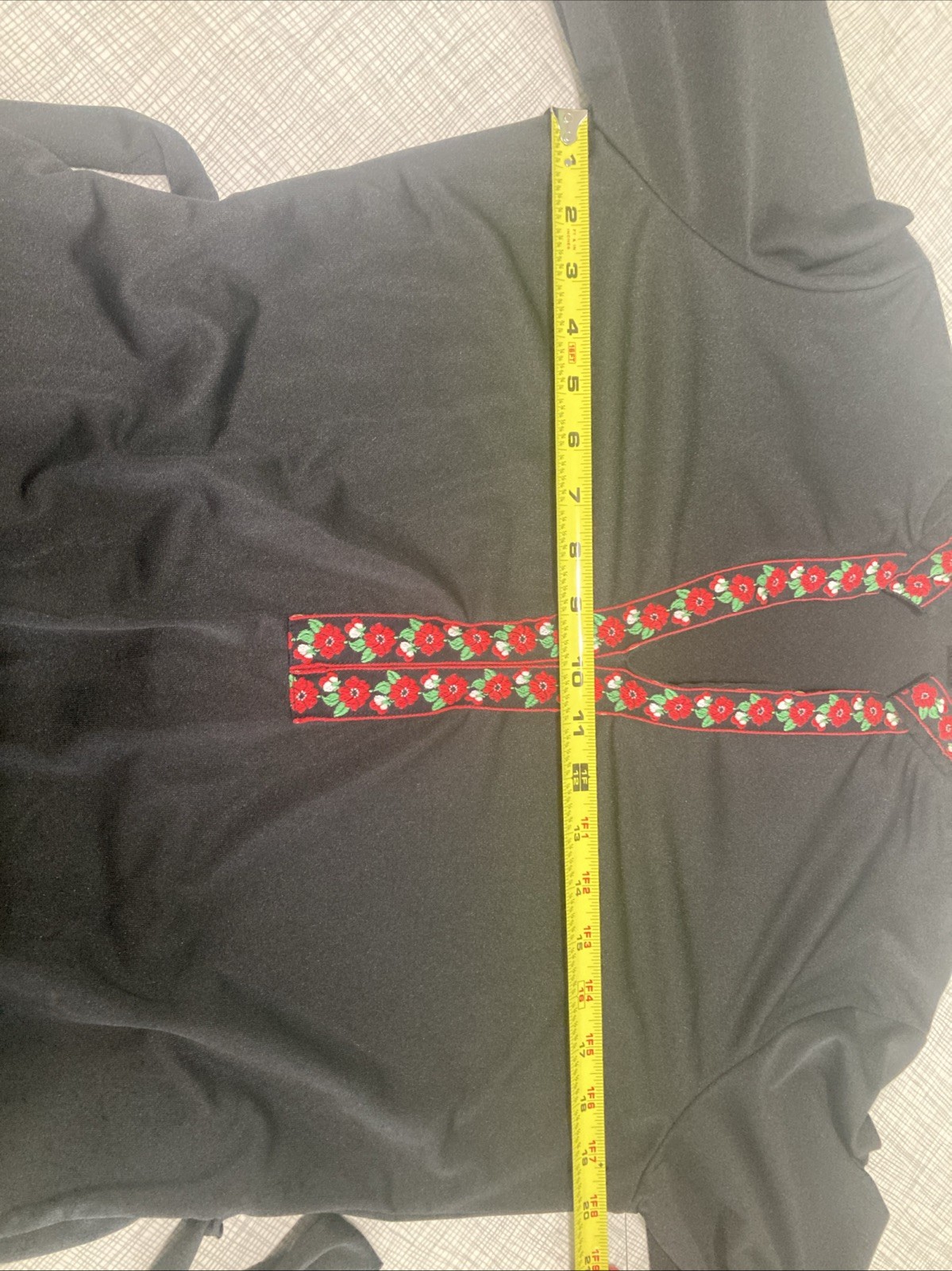 Vtg 70s Boho Floral Embroidered S Tunic Top Black Bell Sleeve ILGWU Union Made