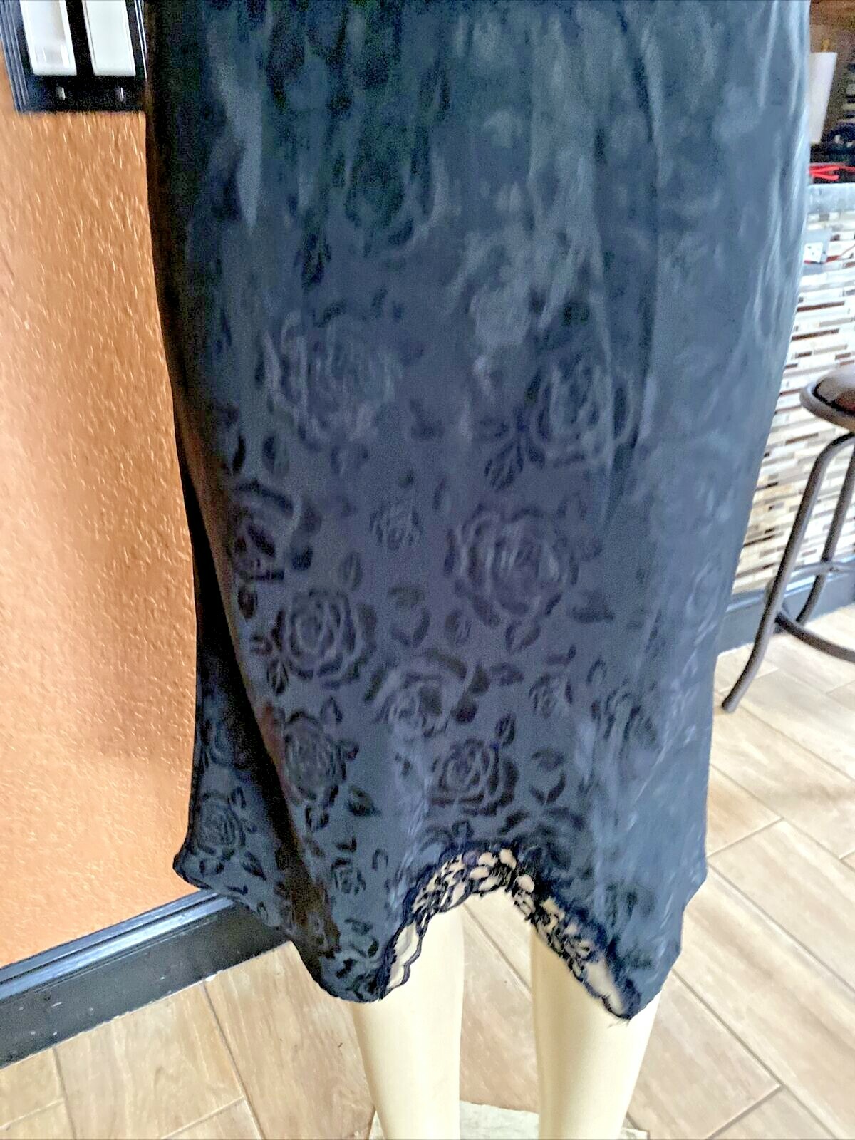 Vtg Body Chic FLORAL Half Slip BLACK W/BEADED SEQUINS HEM see details **SB