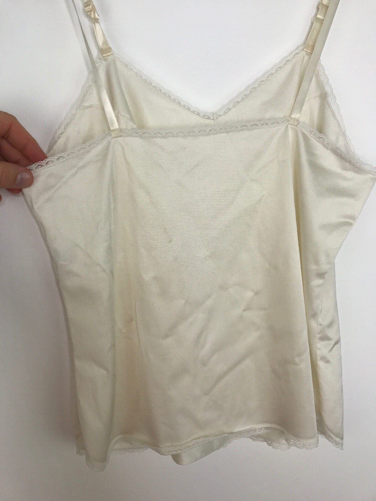 VTG Vanity Fair Womens Cream Teddy Cami Lace Slinky Shiny Straps SZ M 36/42