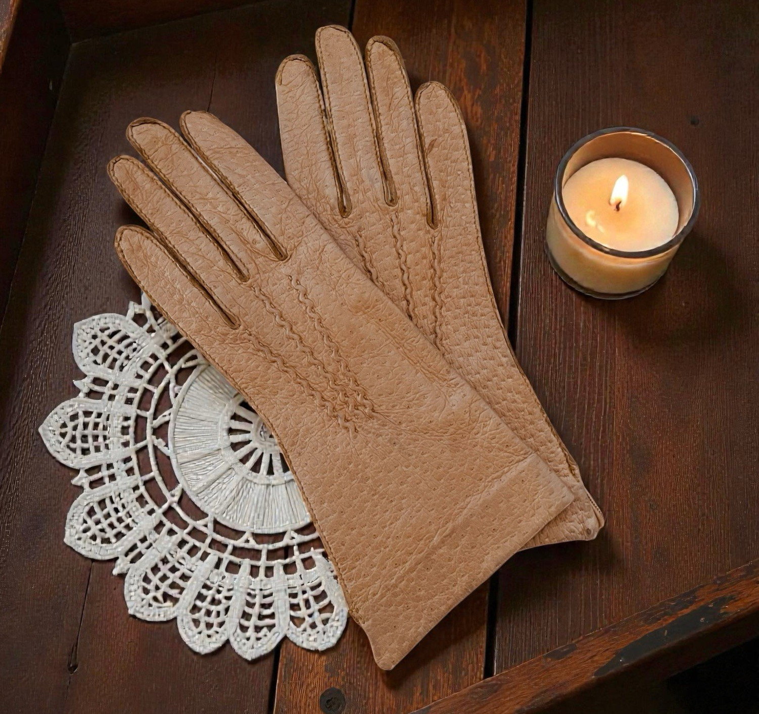 Vtg Womens Leather Gloves Tan Soft Regency Pig Skin SZ XS Fancy USA Coquette