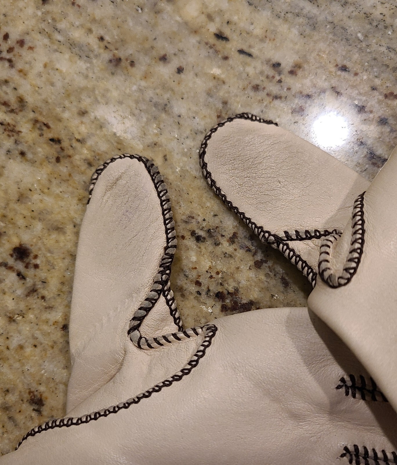 Vintage Size M 7 1/4 Beige Deerskin Soft Leather 9.5″ Gloves Contrast Stitching