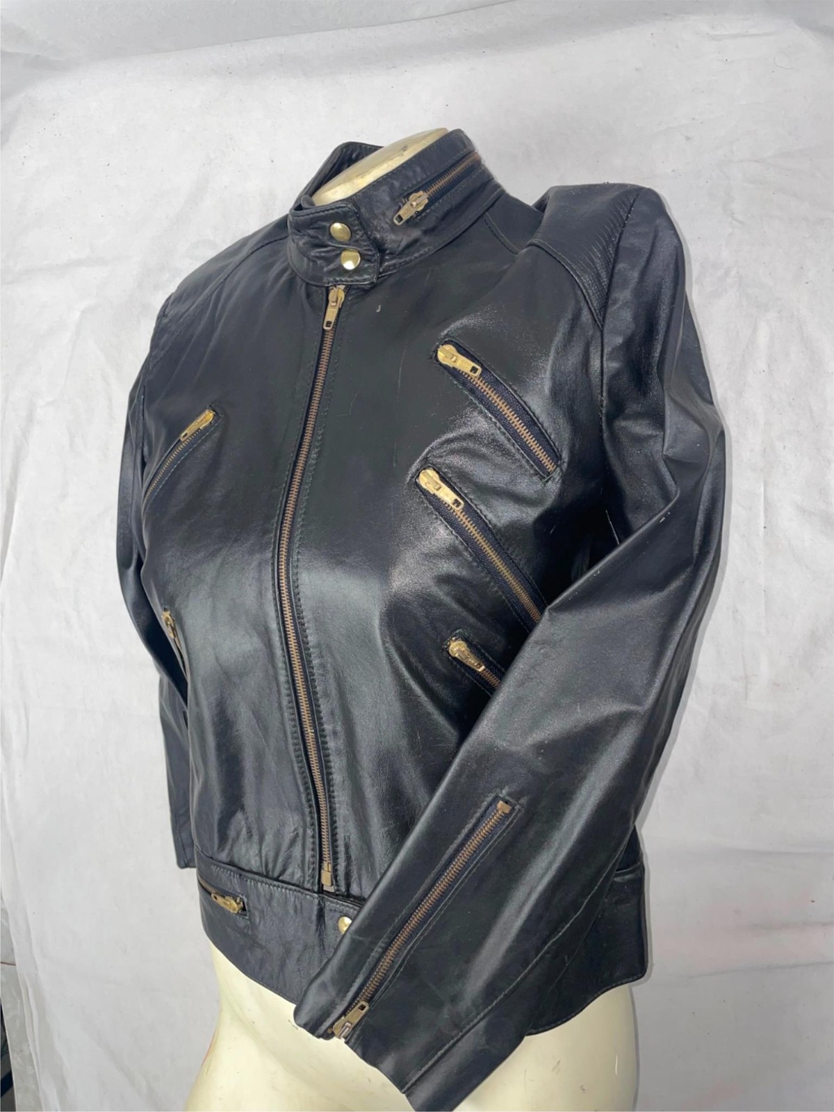 VTG 80S WOMENS 11/12 SMALL BLACK LEATHER CRAZY ZIPPER CAFE RACER BEAT IT JACKET