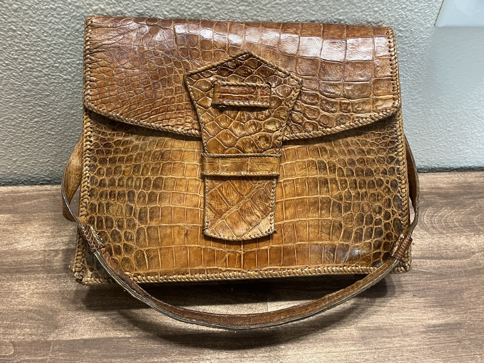Vintage antique Genuine Alligator skin leather Purse-small