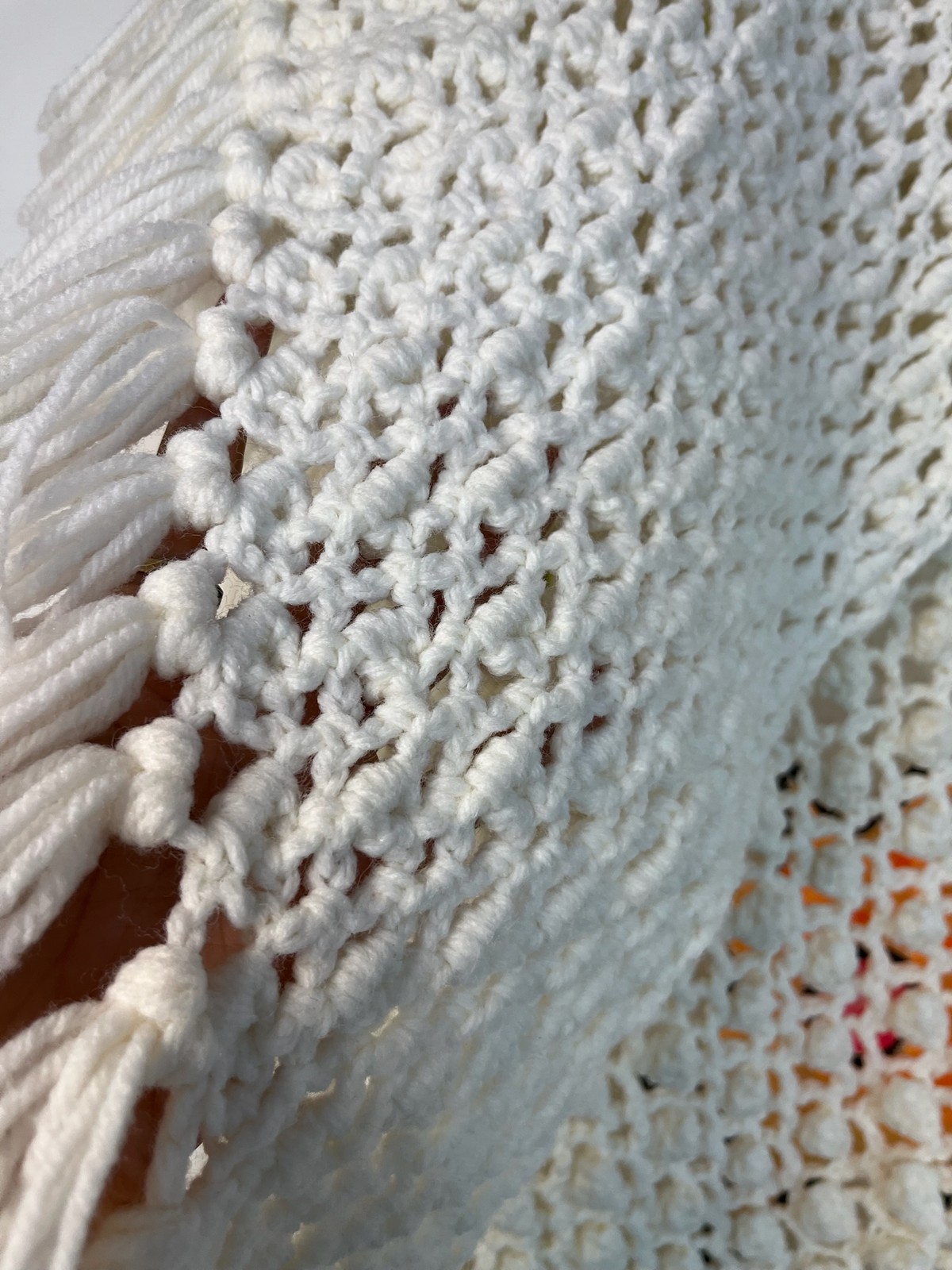 Vintage 70s White Crochet Poncho | Boho Western Festival Cape Shawl | Fringe