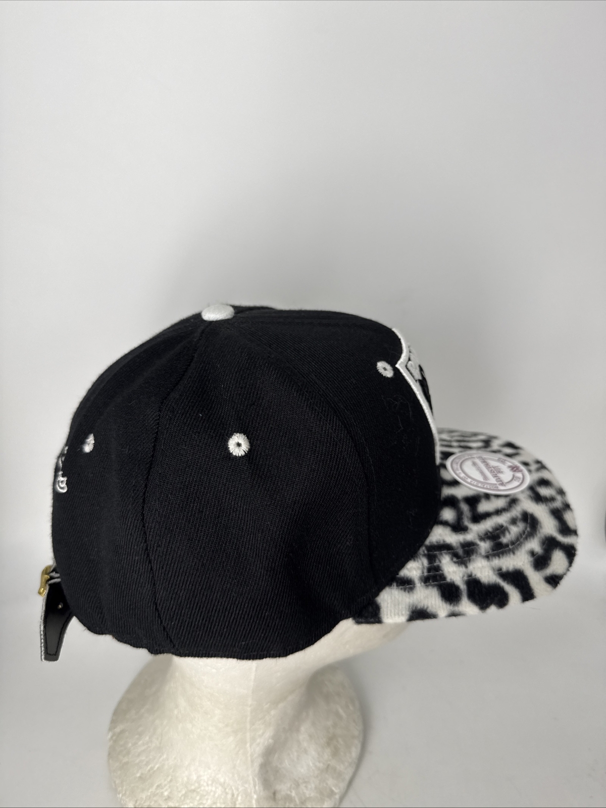 NFL Oakland Raiders Vintage Collection Cap Mitchell and Ness Cheetah Print