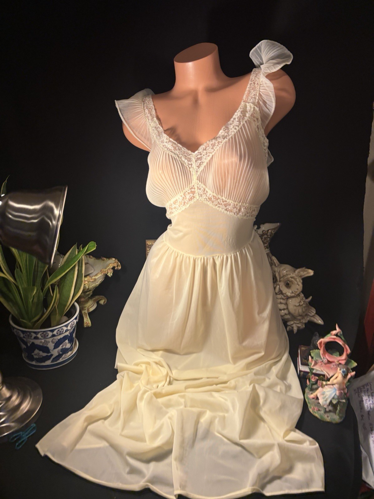 Vtg Silky Sheer Soft Nylon Nightie Yellow Gown w Crystal Pleat Bodice Nightgown