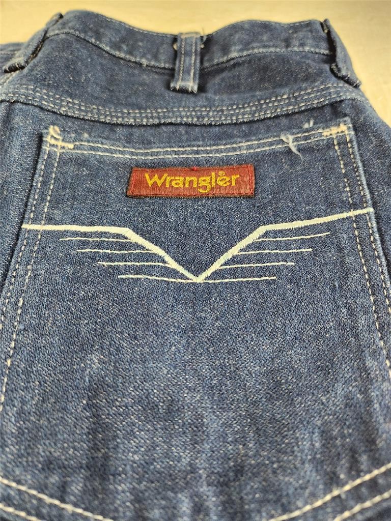 New without Tags – Vintage Wrangler Jeans Size 31 L – 28X31