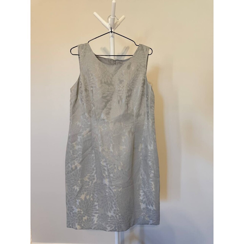 Le Suit Women’s 2‑Piece Set 12P – NWT – Small Flaw