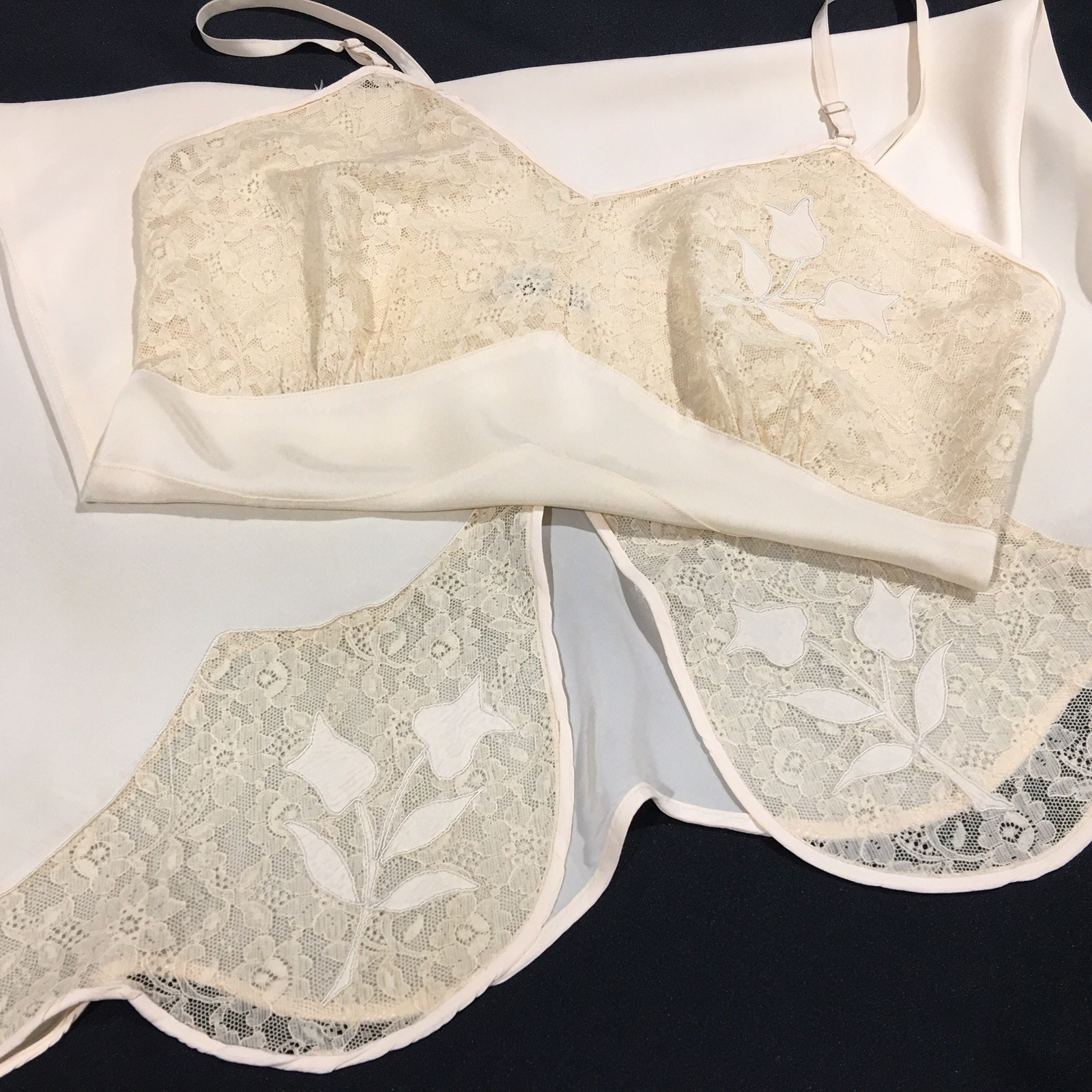 Vtg Ivory Lace Rayon Acetate Satin Nightgown Robe 36 M