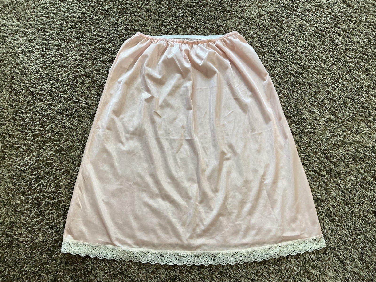Vintage 80s Undercover Wear Pink Liquid Satin Style Half Slip Size Large EUC