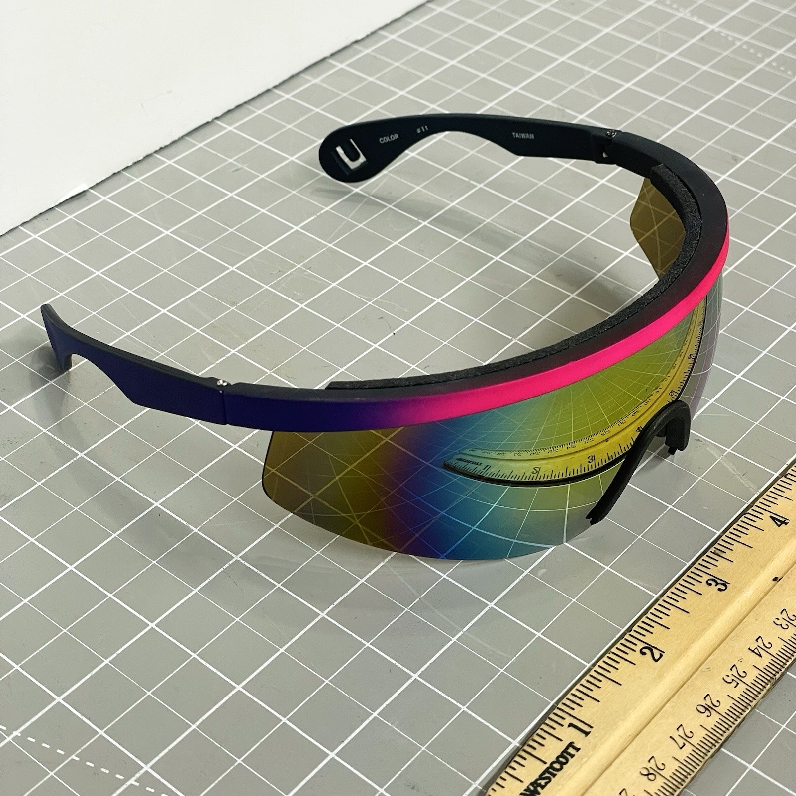 Vintage 80’s Nintendo Action Shield #4 Sunglasses Officially Licensed Color #11