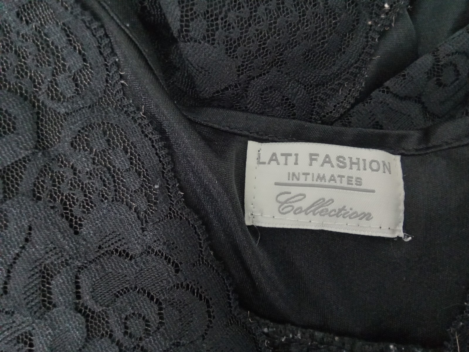 Lati Fashion Intimates Collection Black Nylon Nightgown Small 19″ Chest Vintage