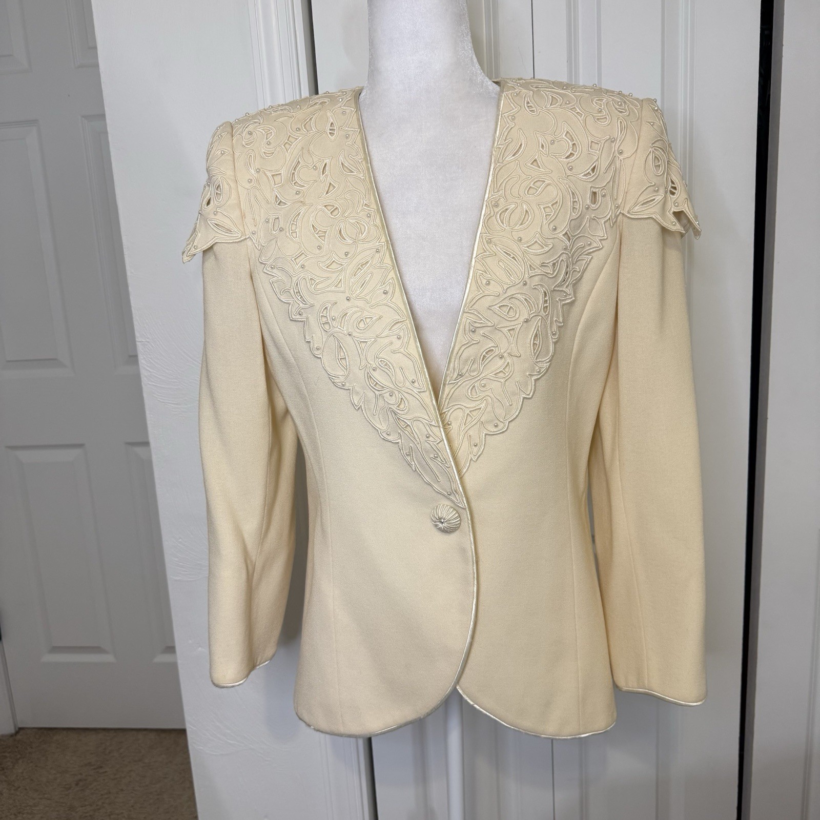 Vintage 1980s Nolan Miller Blazer Ivory 10 Wool Crepé Beaded Embroidered